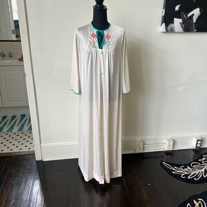 Vintage Floral Embroidered Maxi Nightgown 1970’s Boho Embroidered Robe